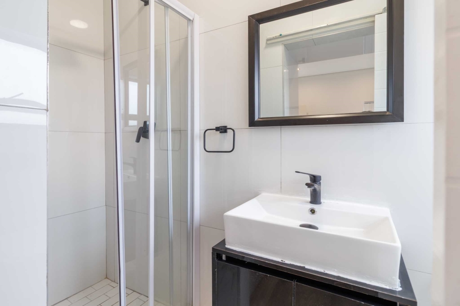 2 Bedroom Property for Sale in Table View Western Cape